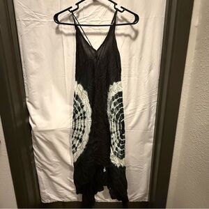 Elegant Black and White Tie-Dye Dress